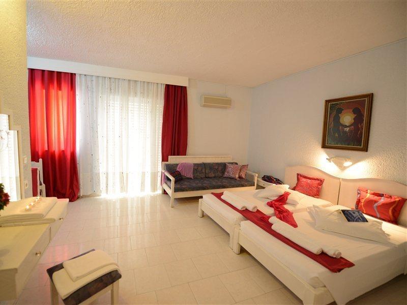 Aparthotel Golden Sun Tigaki Esterno foto
